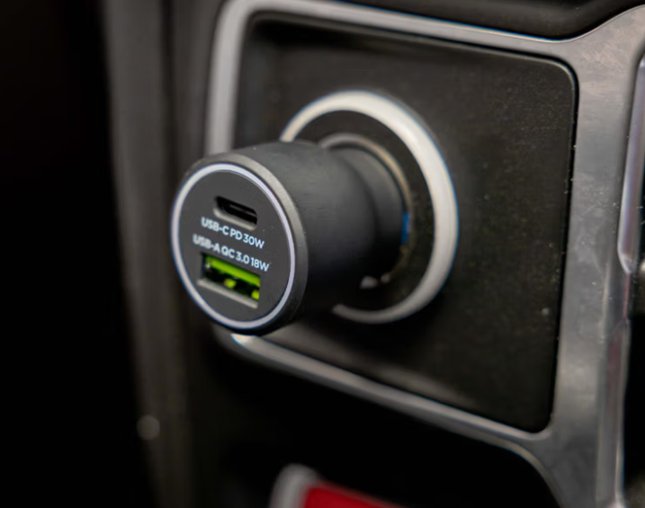 Quad Lock Dual USB 48W Dual Car Charger