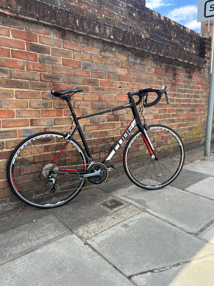 Approved Used Cube Attain Race Size 62cm