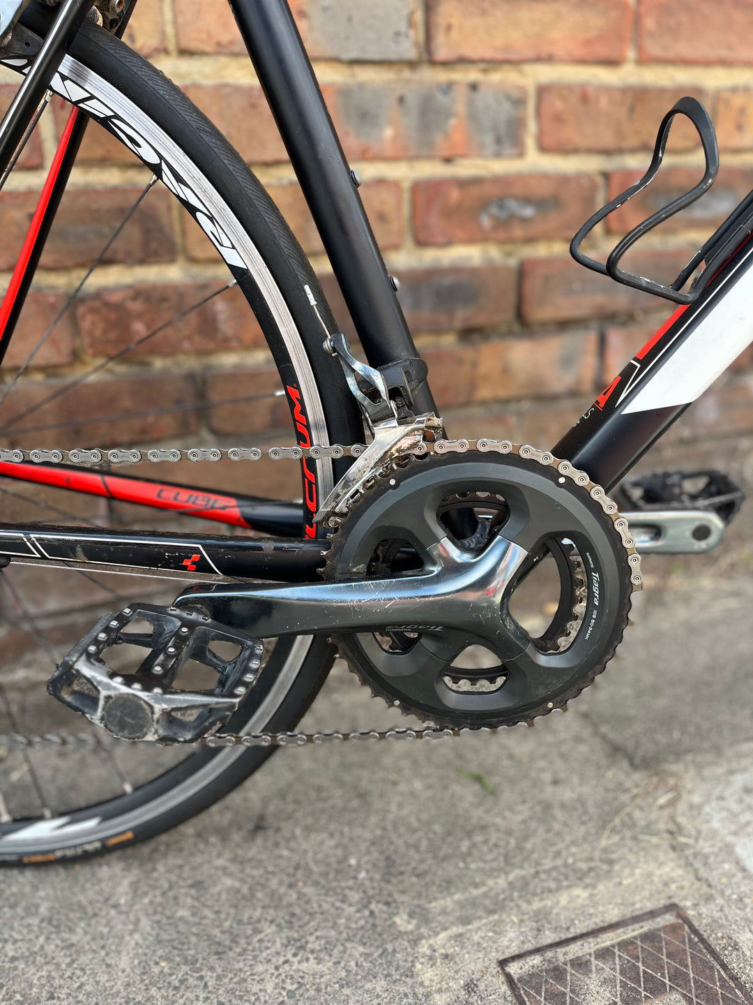 Approved Used Cube Attain Race Size 62cm