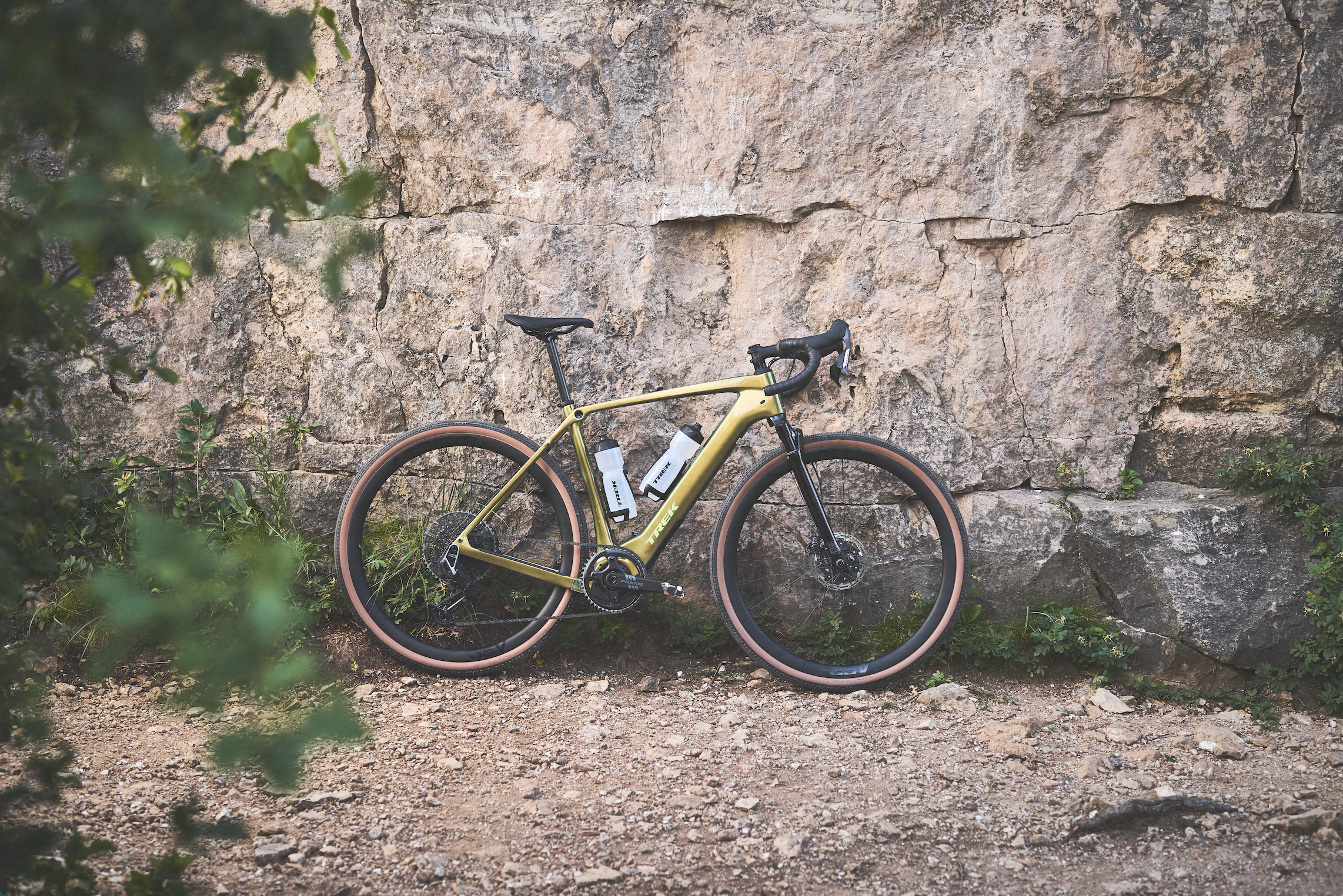 Trek Checkpoint+