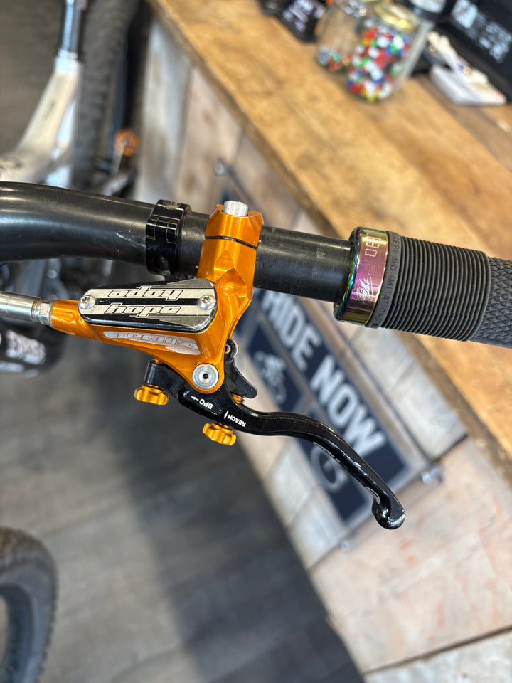 Approved Used Cannondale Jekyll Carbon 2020 (Ex Team Bike)