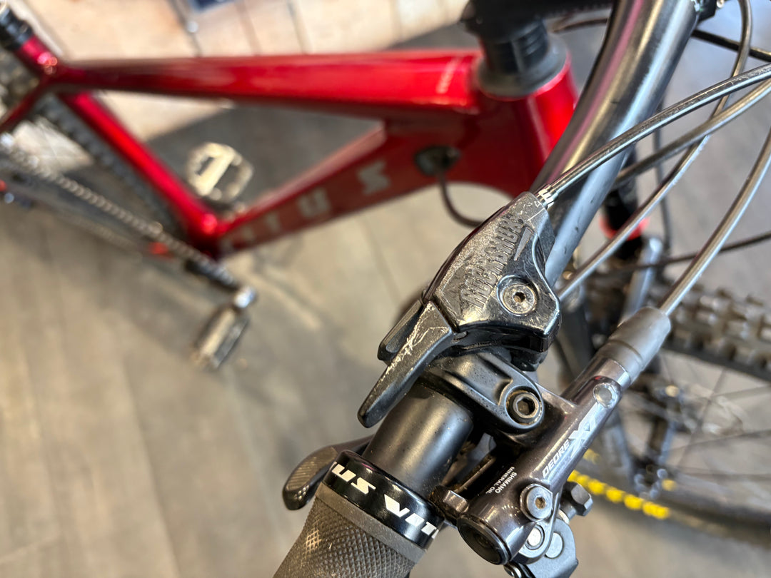 Rockshox SID SL lockout lever