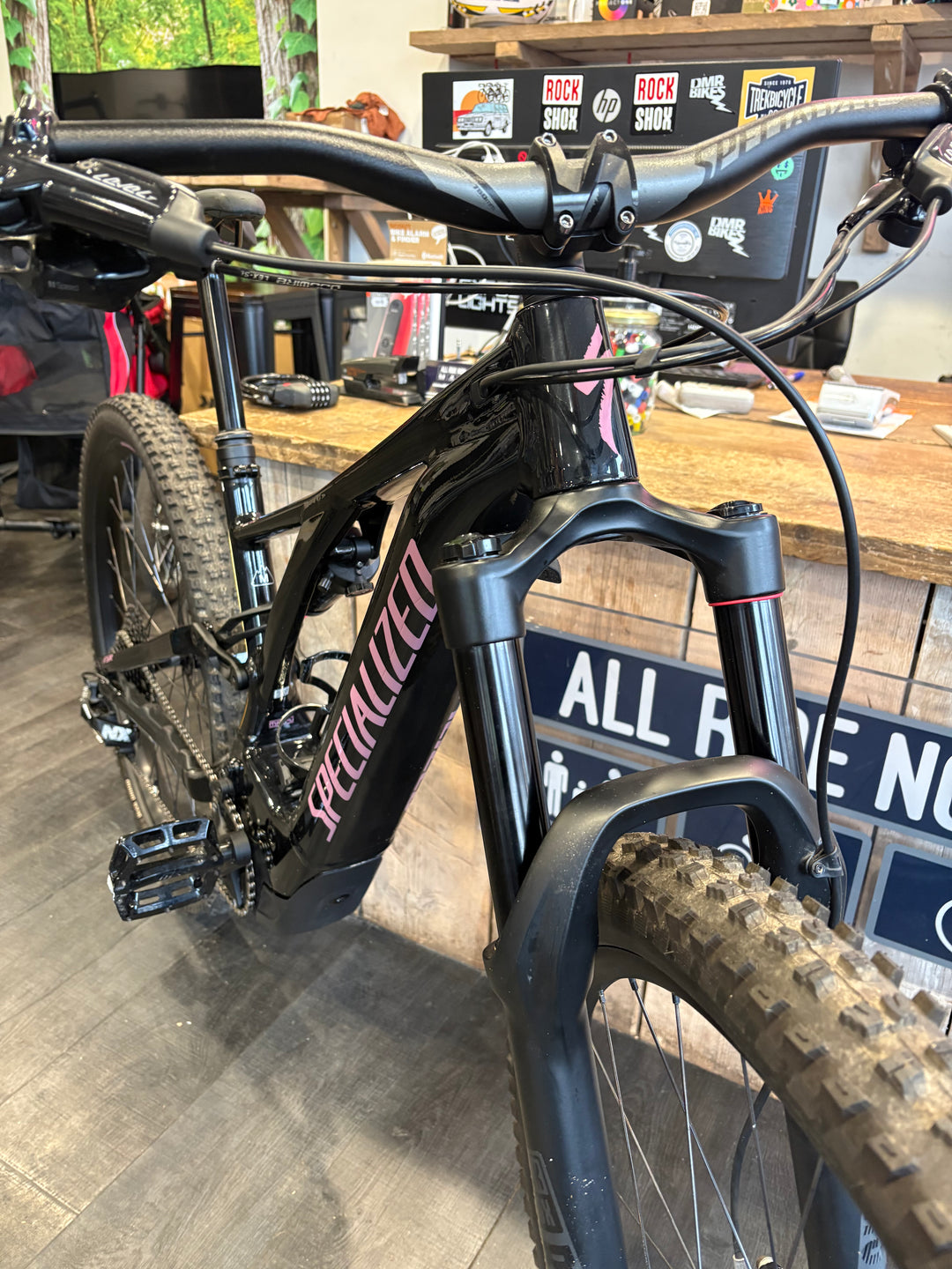 Specialized Turbo Levo emtb 45 degree angle