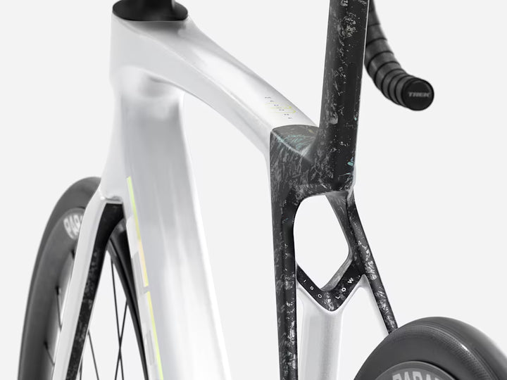 Trek Madone SL 5 Gen 8 2026