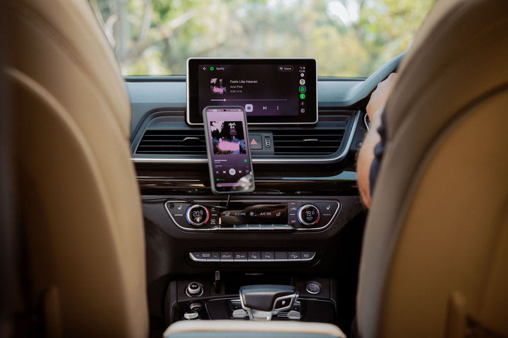 Quad Lock Wireless Carplay / Android Auto Adaptor